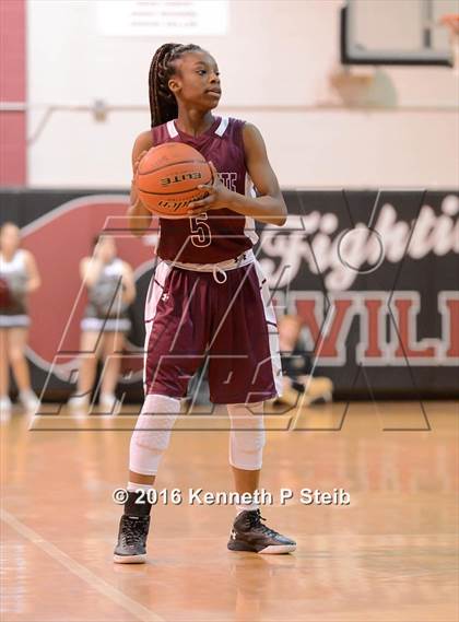 Thumbnail 2 in Chalmette @ Destrehan (LHSAA 5A 1st Round Playoff) photogallery.