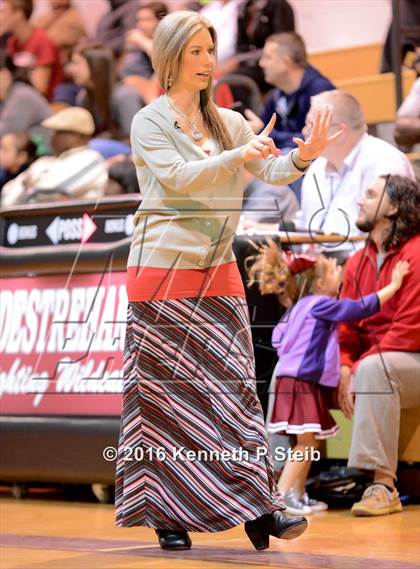 Thumbnail 3 in Chalmette @ Destrehan (LHSAA 5A 1st Round Playoff) photogallery.
