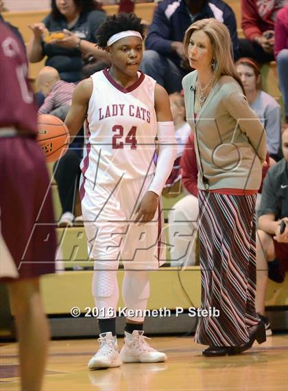 Thumbnail 1 in Chalmette @ Destrehan (LHSAA 5A 1st Round Playoff) photogallery.