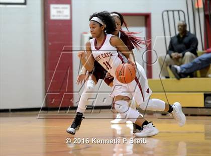 Thumbnail 3 in Chalmette @ Destrehan (LHSAA 5A 1st Round Playoff) photogallery.