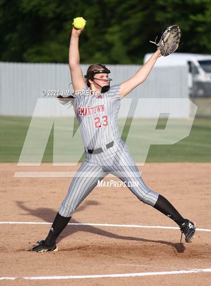 Thumbnail 1 in Germantown @ Southaven (MHSAA 6A Second Round) photogallery.