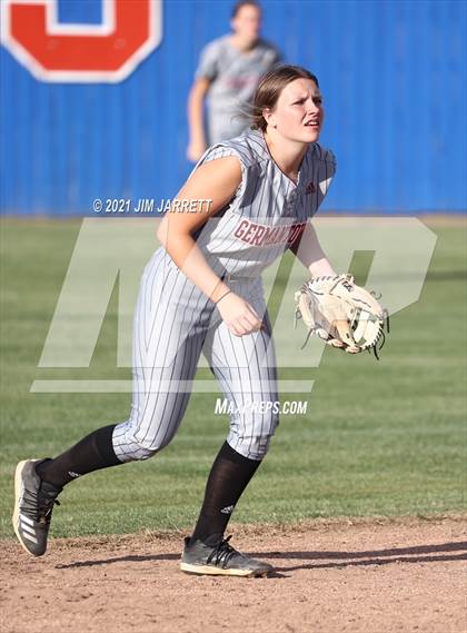 Thumbnail 2 in Germantown @ Southaven (MHSAA 6A Second Round) photogallery.