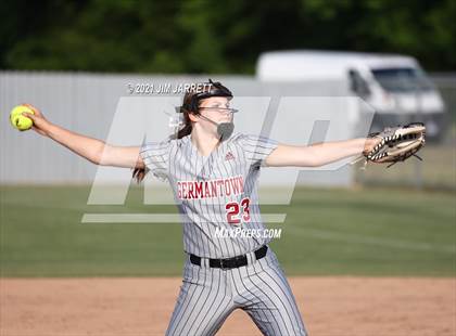 Thumbnail 2 in Germantown @ Southaven (MHSAA 6A Second Round) photogallery.