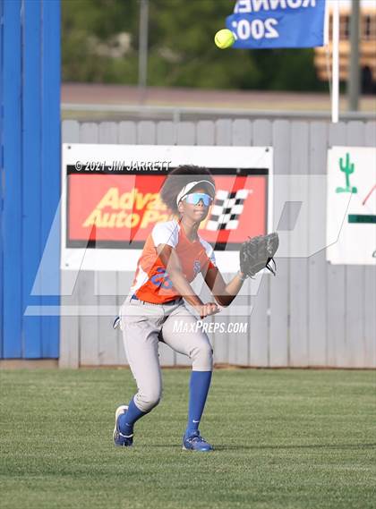 Thumbnail 1 in Germantown @ Southaven (MHSAA 6A Second Round) photogallery.