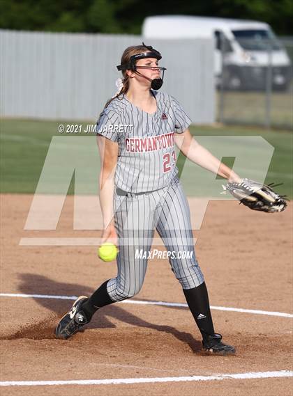 Thumbnail 3 in Germantown @ Southaven (MHSAA 6A Second Round) photogallery.