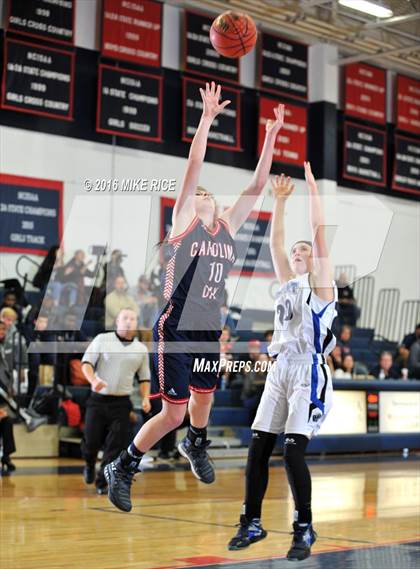 Thumbnail 1 in Carolina Day vs Woodmont (WNC Holiday Classic) photogallery.