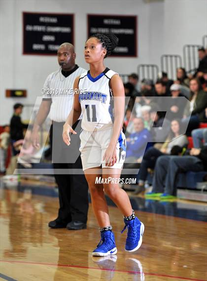 Thumbnail 3 in Carolina Day vs Woodmont (WNC Holiday Classic) photogallery.