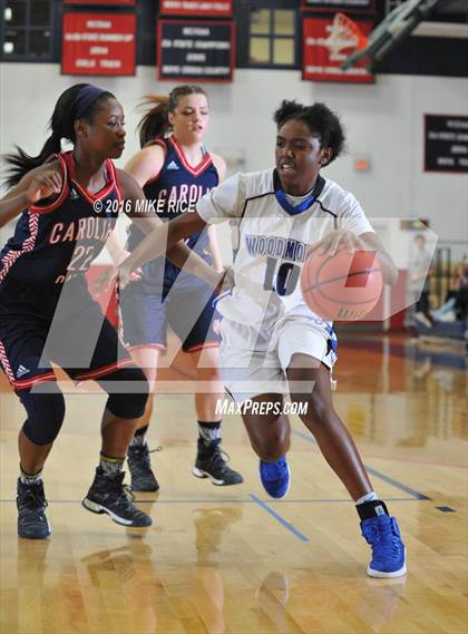 Thumbnail 2 in Carolina Day vs Woodmont (WNC Holiday Classic) photogallery.