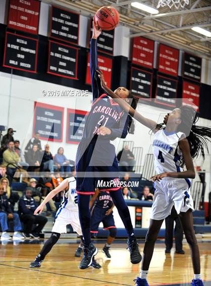 Thumbnail 1 in Carolina Day vs Woodmont (WNC Holiday Classic) photogallery.