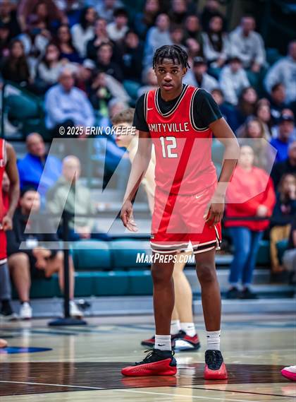 Thumbnail 3 in Amityville Memorial vs. Smithtown West (NYSPHAA Section XI Class AA Championship) photogallery.