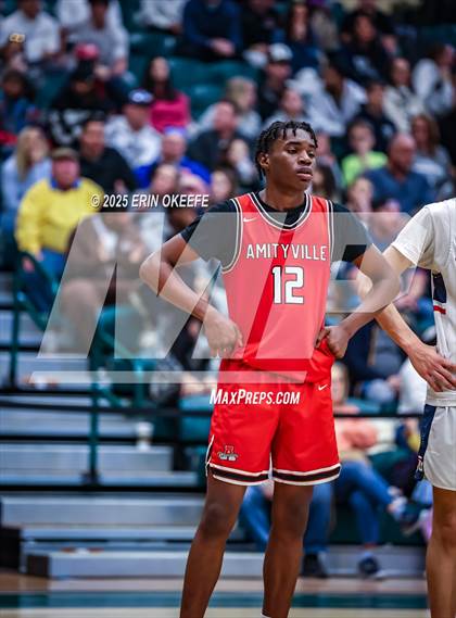 Thumbnail 3 in Amityville Memorial vs. Smithtown West (NYSPHAA Section XI Class AA Championship) photogallery.