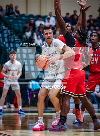 Thumbnail 1 in Amityville Memorial vs. Smithtown West (NYSPHAA Section XI Class AA Championship) photogallery.