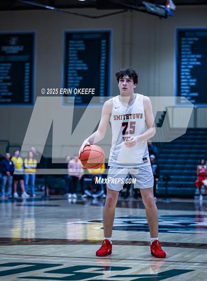 Thumbnail 3 in Amityville Memorial vs. Smithtown West (NYSPHAA Section XI Class AA Championship) photogallery.
