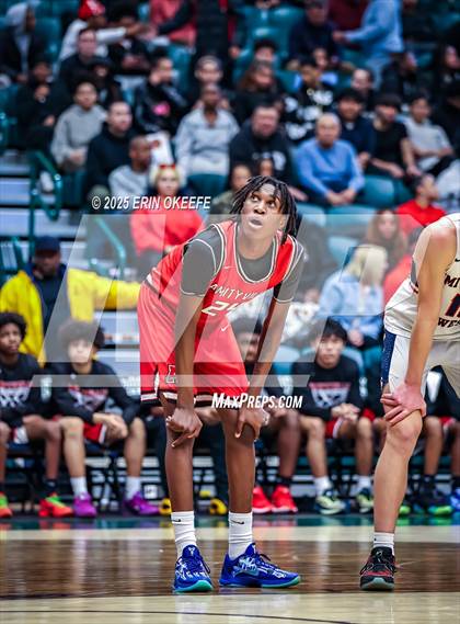 Thumbnail 2 in Amityville Memorial vs. Smithtown West (NYSPHAA Section XI Class AA Championship) photogallery.