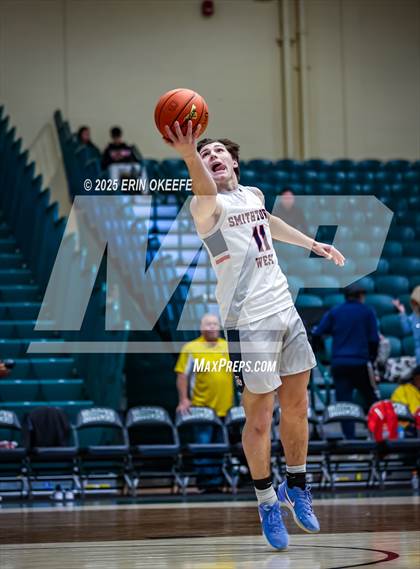 Thumbnail 2 in Amityville Memorial vs. Smithtown West (NYSPHAA Section XI Class AA Championship) photogallery.