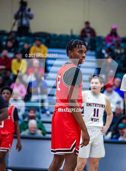 Thumbnail 3 in Amityville Memorial vs. Smithtown West (NYSPHAA Section XI Class AA Championship) photogallery.