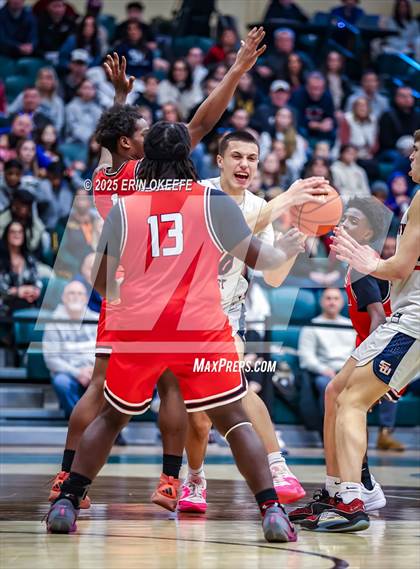 Thumbnail 3 in Amityville Memorial vs. Smithtown West (NYSPHAA Section XI Class AA Championship) photogallery.