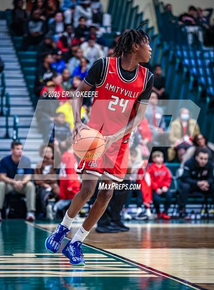Thumbnail 3 in Amityville Memorial vs. Smithtown West (NYSPHAA Section XI Class AA Championship) photogallery.