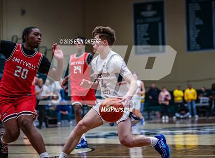 Thumbnail 3 in Amityville Memorial vs. Smithtown West (NYSPHAA Section XI Class AA Championship) photogallery.
