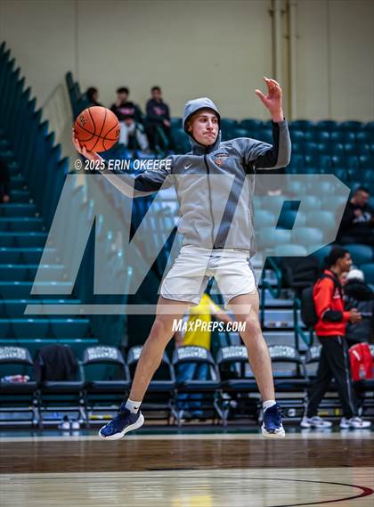 Thumbnail 1 in Amityville Memorial vs. Smithtown West (NYSPHAA Section XI Class AA Championship) photogallery.