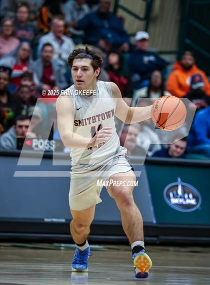 Thumbnail 3 in Amityville Memorial vs. Smithtown West (NYSPHAA Section XI Class AA Championship) photogallery.