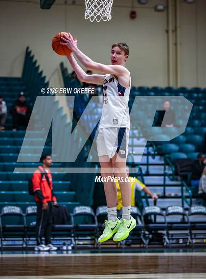 Thumbnail 2 in Amityville Memorial vs. Smithtown West (NYSPHAA Section XI Class AA Championship) photogallery.