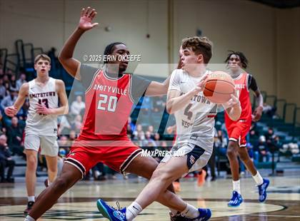 Thumbnail 1 in Amityville Memorial vs. Smithtown West (NYSPHAA Section XI Class AA Championship) photogallery.