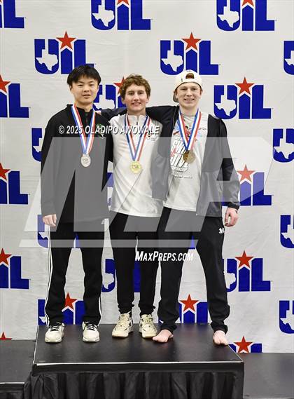 Thumbnail 2 in UIL 6A Swimming & Diving Finals (Awards) photogallery.