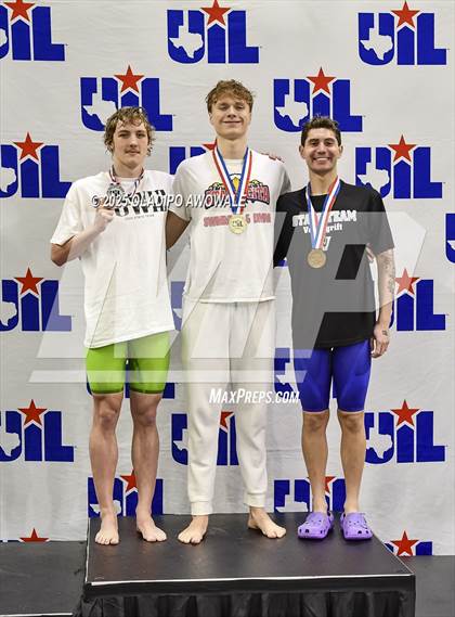Thumbnail 1 in UIL 6A Swimming & Diving Finals (Awards) photogallery.