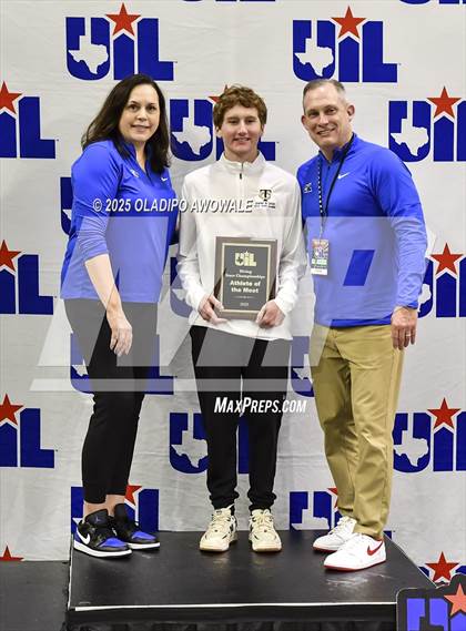 Thumbnail 1 in UIL 6A Swimming & Diving Finals (Awards) photogallery.