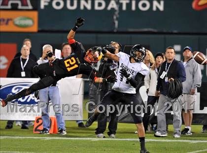 Thumbnail 1 in Mission Viejo vs. Servite (CIF SS Pac-5 Division Final) photogallery.