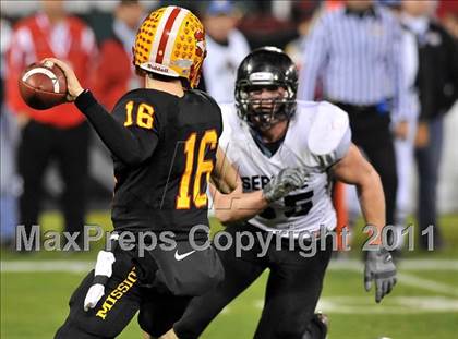 Thumbnail 3 in Mission Viejo vs. Servite (CIF SS Pac-5 Division Final) photogallery.