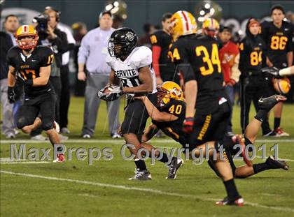 Thumbnail 1 in Mission Viejo vs. Servite (CIF SS Pac-5 Division Final) photogallery.