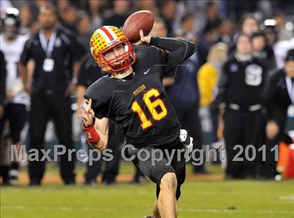 Thumbnail 2 in Mission Viejo vs. Servite (CIF SS Pac-5 Division Final) photogallery.