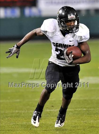 Thumbnail 2 in Mission Viejo vs. Servite (CIF SS Pac-5 Division Final) photogallery.