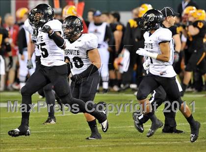 Thumbnail 3 in Mission Viejo vs. Servite (CIF SS Pac-5 Division Final) photogallery.