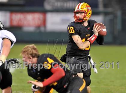 Thumbnail 1 in Mission Viejo vs. Servite (CIF SS Pac-5 Division Final) photogallery.