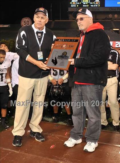 Thumbnail 1 in Mission Viejo vs. Servite (CIF SS Pac-5 Division Final) photogallery.