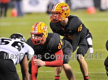 Thumbnail 1 in Mission Viejo vs. Servite (CIF SS Pac-5 Division Final) photogallery.