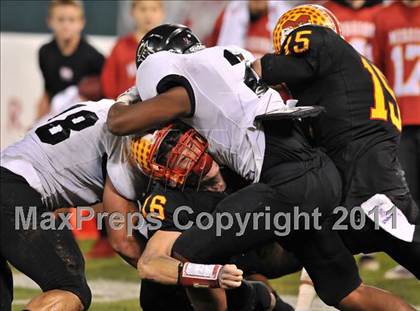 Thumbnail 3 in Mission Viejo vs. Servite (CIF SS Pac-5 Division Final) photogallery.