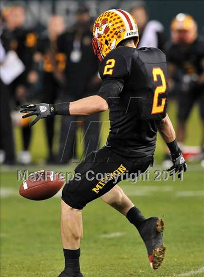 Thumbnail 1 in Mission Viejo vs. Servite (CIF SS Pac-5 Division Final) photogallery.