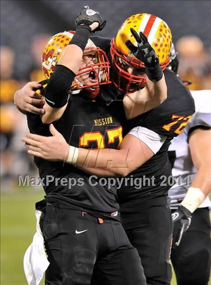 Thumbnail 3 in Mission Viejo vs. Servite (CIF SS Pac-5 Division Final) photogallery.