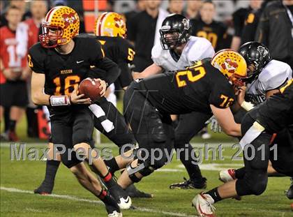 Thumbnail 2 in Mission Viejo vs. Servite (CIF SS Pac-5 Division Final) photogallery.