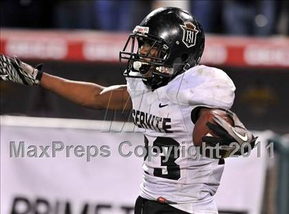 Thumbnail 1 in Mission Viejo vs. Servite (CIF SS Pac-5 Division Final) photogallery.