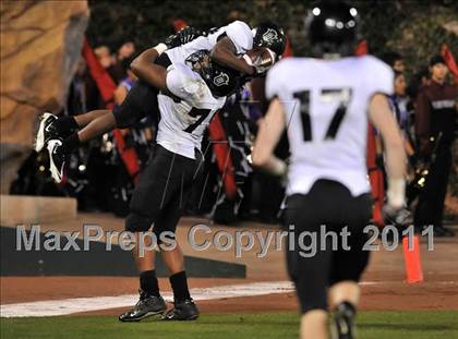 Thumbnail 1 in Mission Viejo vs. Servite (CIF SS Pac-5 Division Final) photogallery.