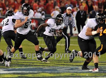 Thumbnail 1 in Mission Viejo vs. Servite (CIF SS Pac-5 Division Final) photogallery.