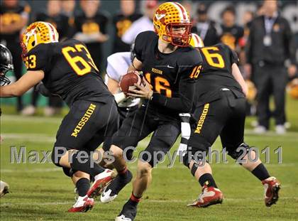 Thumbnail 2 in Mission Viejo vs. Servite (CIF SS Pac-5 Division Final) photogallery.