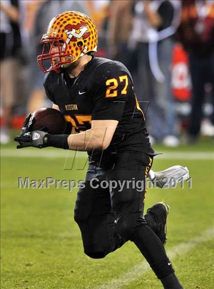 Thumbnail 3 in Mission Viejo vs. Servite (CIF SS Pac-5 Division Final) photogallery.