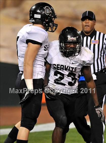 Thumbnail 2 in Mission Viejo vs. Servite (CIF SS Pac-5 Division Final) photogallery.