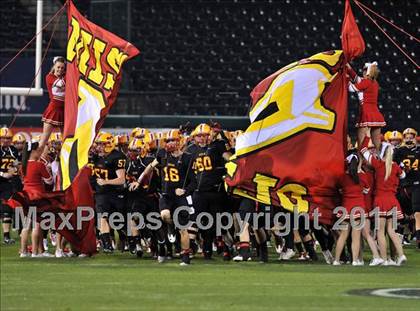 Thumbnail 3 in Mission Viejo vs. Servite (CIF SS Pac-5 Division Final) photogallery.